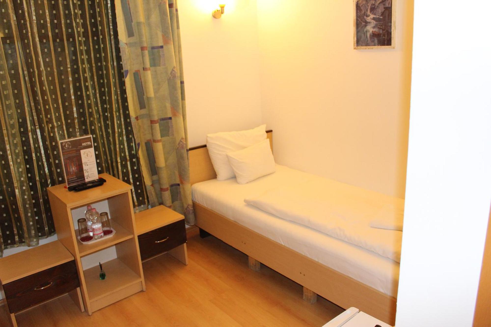Esprit Hotel Budapest Eksteriør bilde